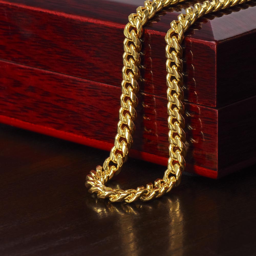 Personlized Cuban Link Chain w/ Lux Box