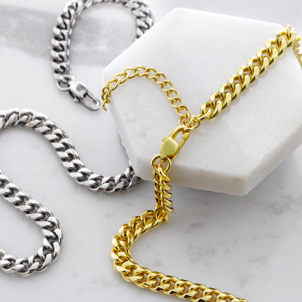 Personlized Cuban Link Chain w/ Lux Box